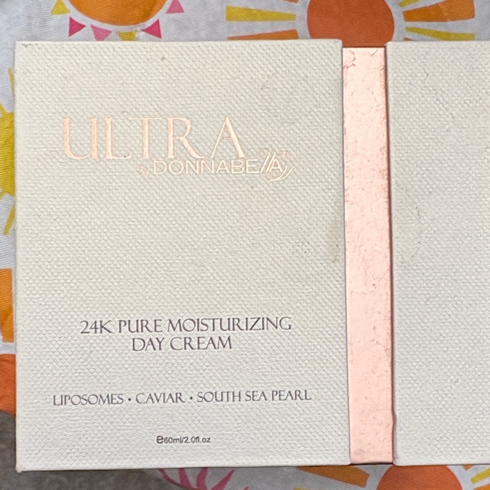 Ultra Donnabel 24K Pure Moisturizing Day Cream - White and Gold